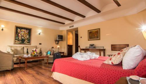 Deluxe Junior Suite