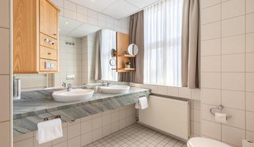 Queen Suite