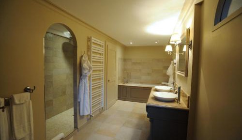 Suite with Garden View