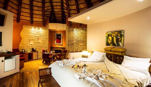 Deluxe Double or Twin Room with Mountain View