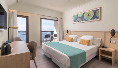 Double Room Front Sea View