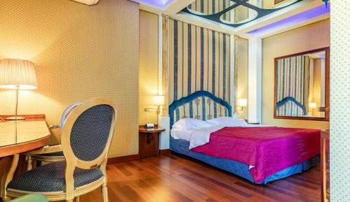 Standard Twin  Room