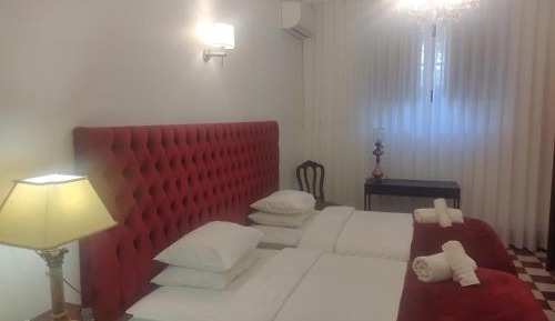 Twin Room with Private Bathroom