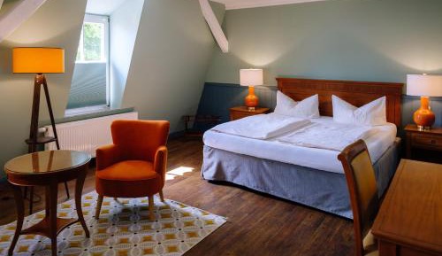 Large Double Room
