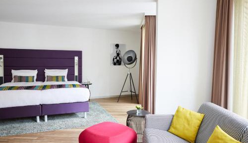 King Suite with City View