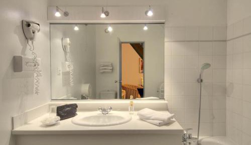 Duplex Suite (2-5 adults)