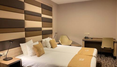 Twin Room without Window