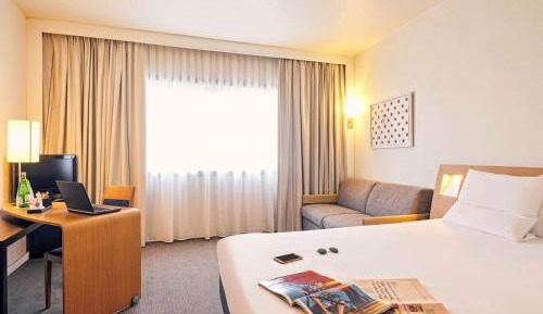 Superior Double Room with Sofa