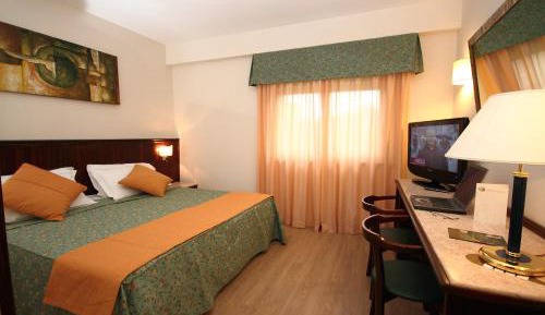 Classic Double Room with City View