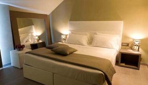 Superior Double or Twin Room with Lake View