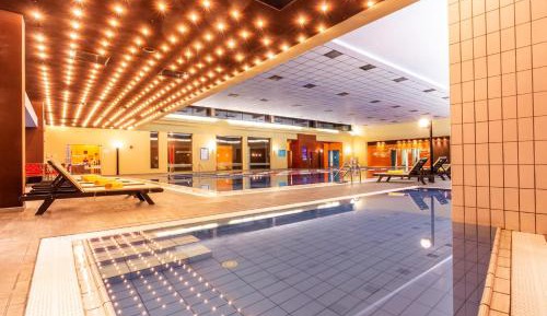 Classic Double or Twin Room, Fitness and Pool Included