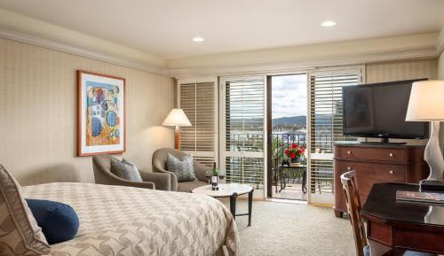 Harbor View with Balcony 