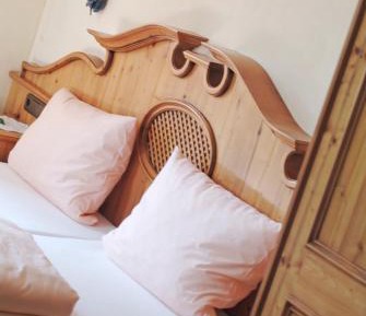 Classic Single Room