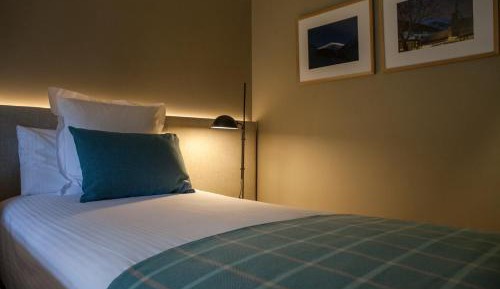 Superior Twin Room with Lake View