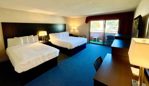 Notch View Room (Located across the street from the main resort)