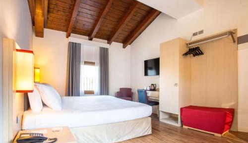 Comfort Double or Twin Room