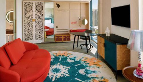 Junior King Suite Creek View