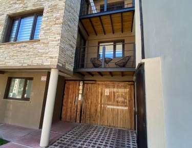 Two-Bedroom Deluxe Apartment with Balcony