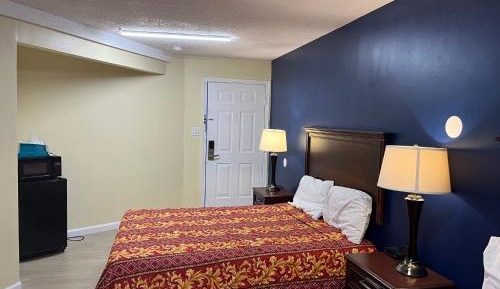 Basic Triple Room