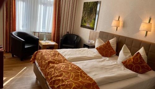Double Room with Bay Window and Balcony