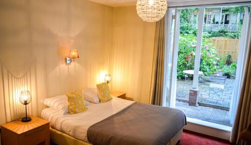 Superior Double or Twin Room with Garden View and Private Bathroom