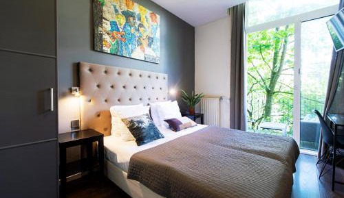 Luxury Twin Room with Balcony