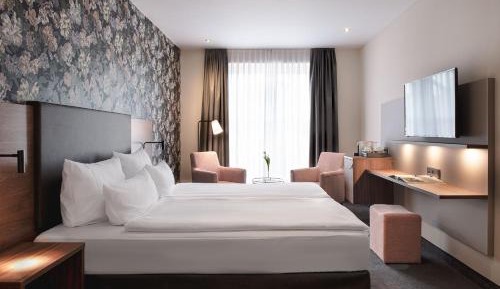 Classic Double Room with Balcony