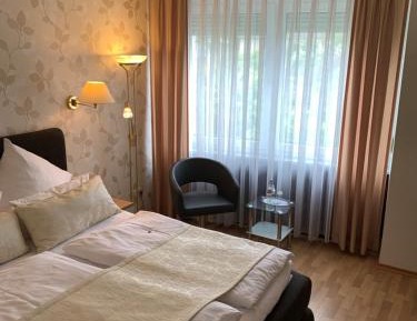 Double Room Business