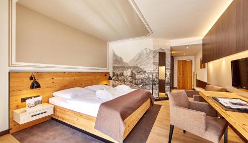 Superior Double Room with Lake View