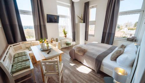 Apartment (4 Adults)