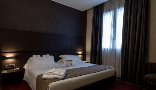Superior Queen Room