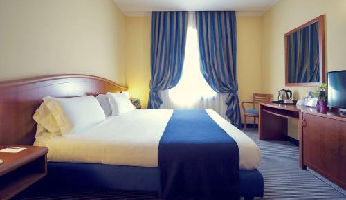 Standard Room with 1 Double Bed