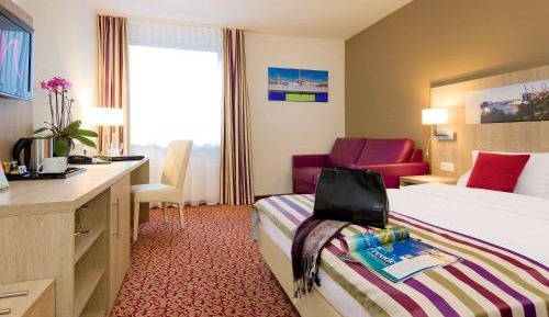 Standard  Double Room with Street View