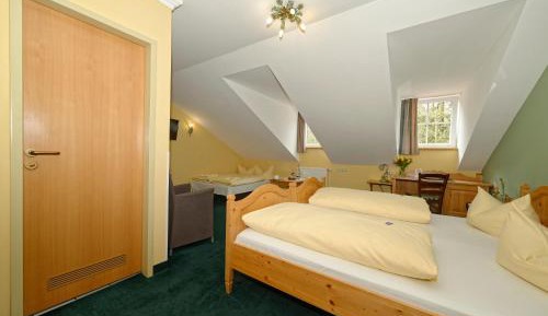 Large Double Room