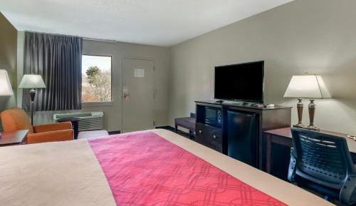 King Room - Accessible/Non-Smoking