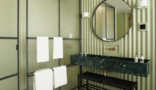 Family Deluxe Double or Twin Room