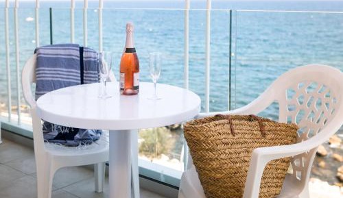 Triple Room with Sea View (3 Adults)
