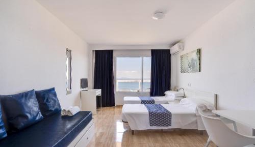Studio with Sea View