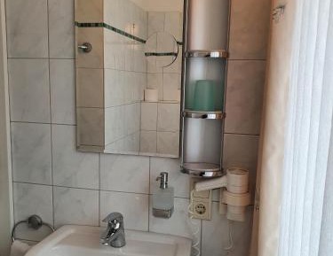 Budget Single Room