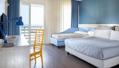 Triple Room with Sea View