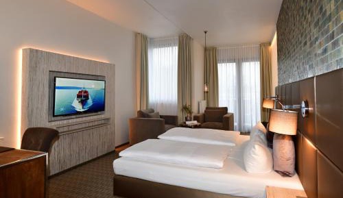 Junior Suite with Balcony