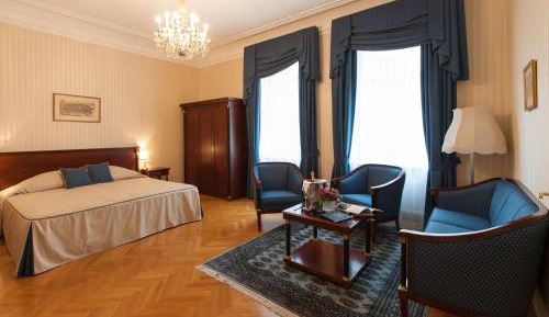 Classic Double Room
