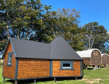 Couples Retreat with Hot Tub (Adults Only)	