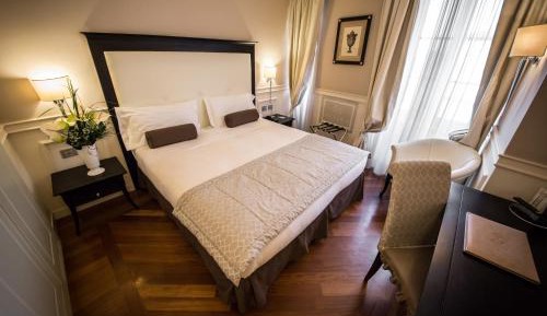 Classic Double or Twin Room