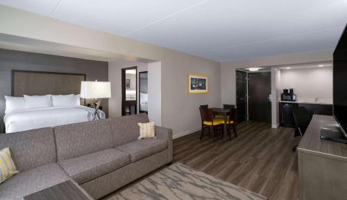 Superior King Room - Non-Smoking