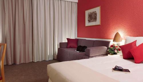 Standard Queen Room with Sofa Bed - Sea View