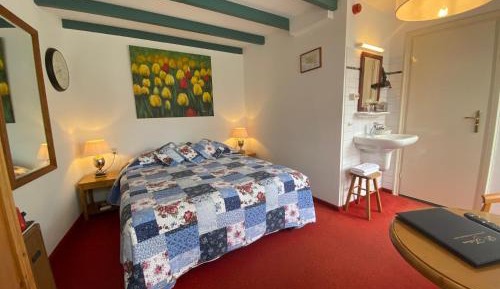 Double Room with Shower