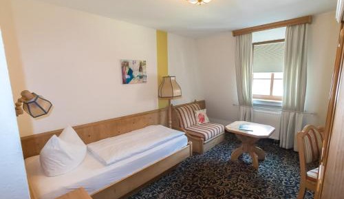 Deluxe Single Room