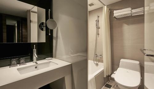 Deluxe Double Room with Mountain View