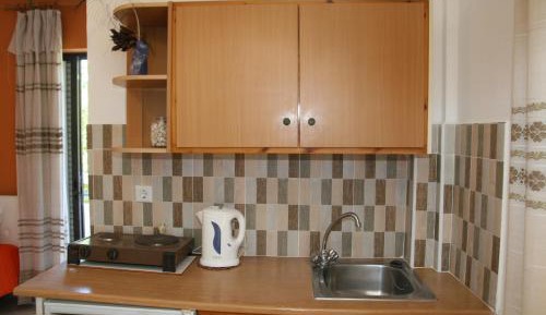 Studio (4 Adults)